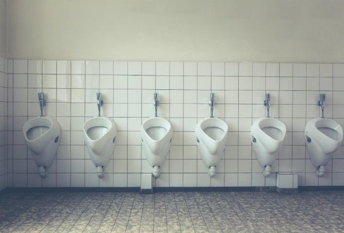 Deze vijf wc-dilemma's zijn zó herkenbaar