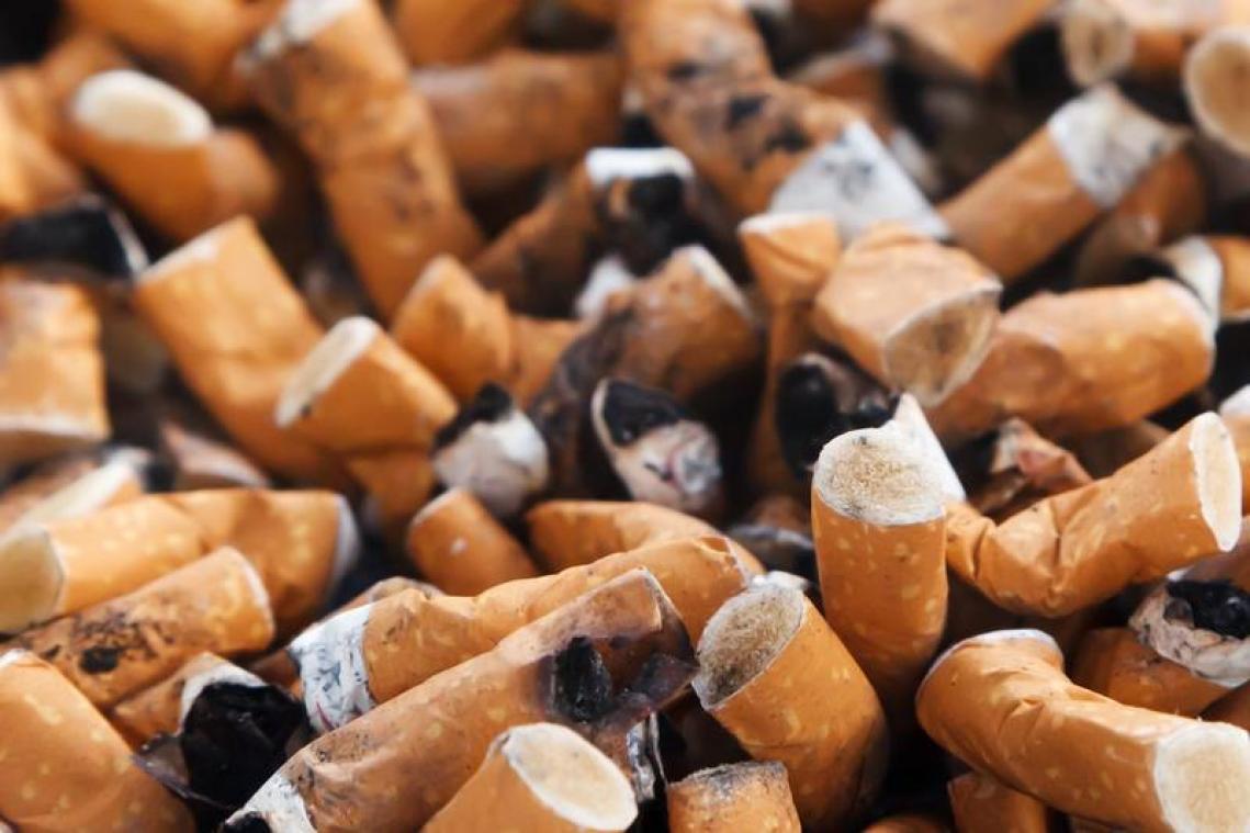 Sigarettenpeuken schaden oceanen meer dan plastic rietjes