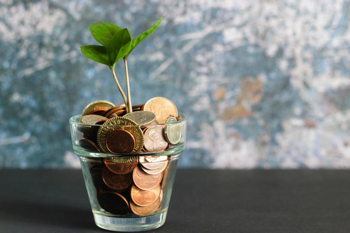 Een spaarpotje aanleggen in zeven stappen: Zo spaar je in één jaar een financiële buffer bijeen