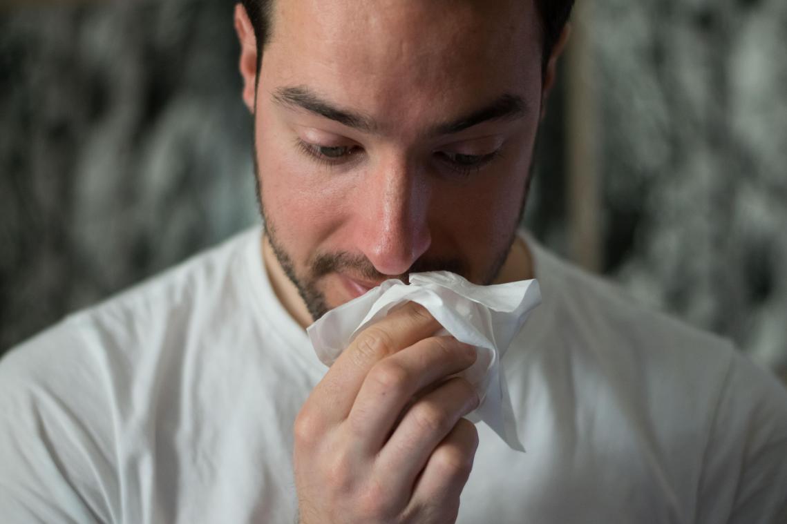 klauw niezen verlangen Eerste hulp bij verkoudheid: vijf tips om er zo snel mogelijk van af te  geraken - Metrotime