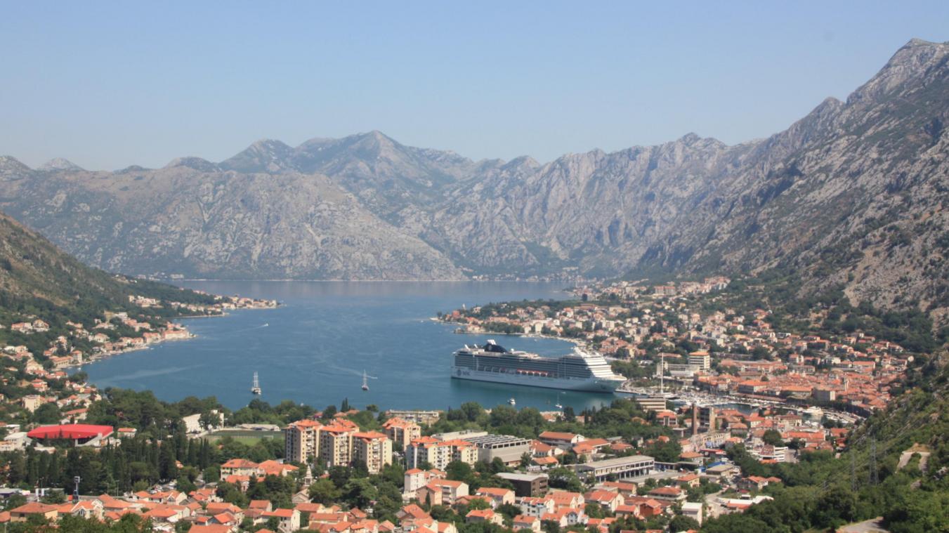 CHECK IN. Op wereldreis door Montenegro