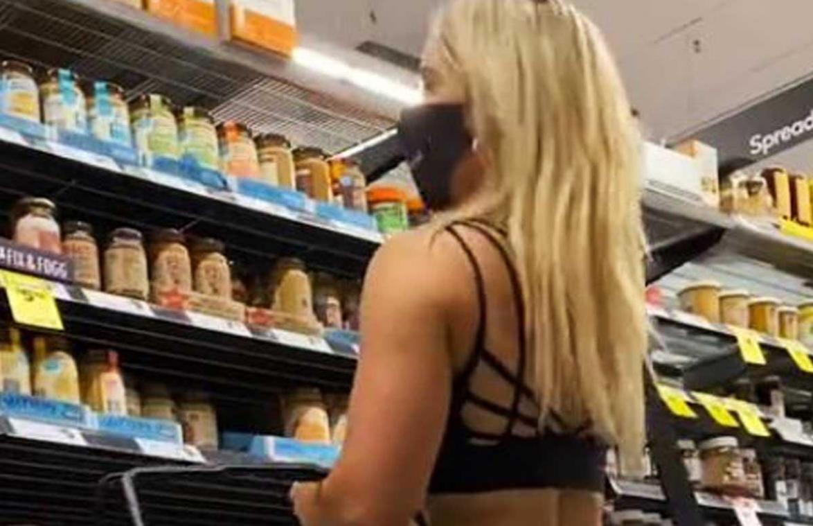 Ophef over outfit van fitnesscoach in supermarkt: «Zoiets draag je daar niet» (video)
