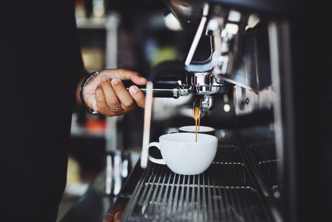 Klant van cafeetje in Firenzo belt politie… voor de prijs van zijn espresso