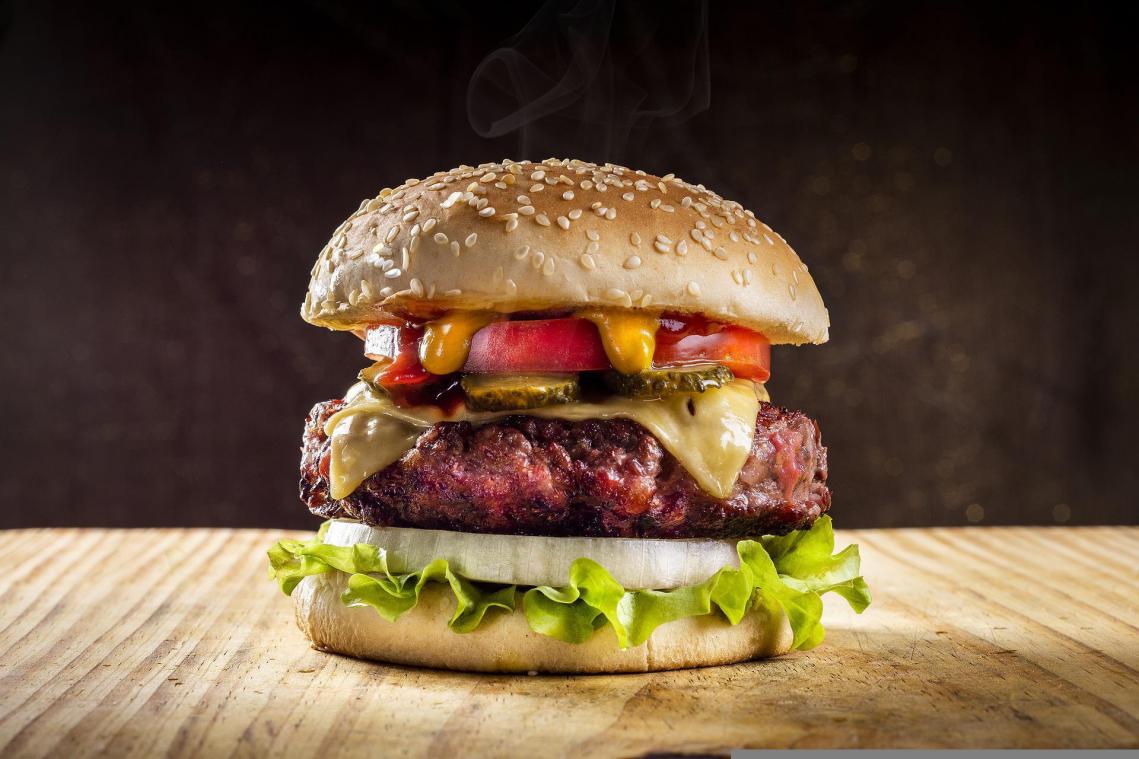 Vandaag is World Hamburger Day: bij deze adresjes bestel je de lekkerste burgers
