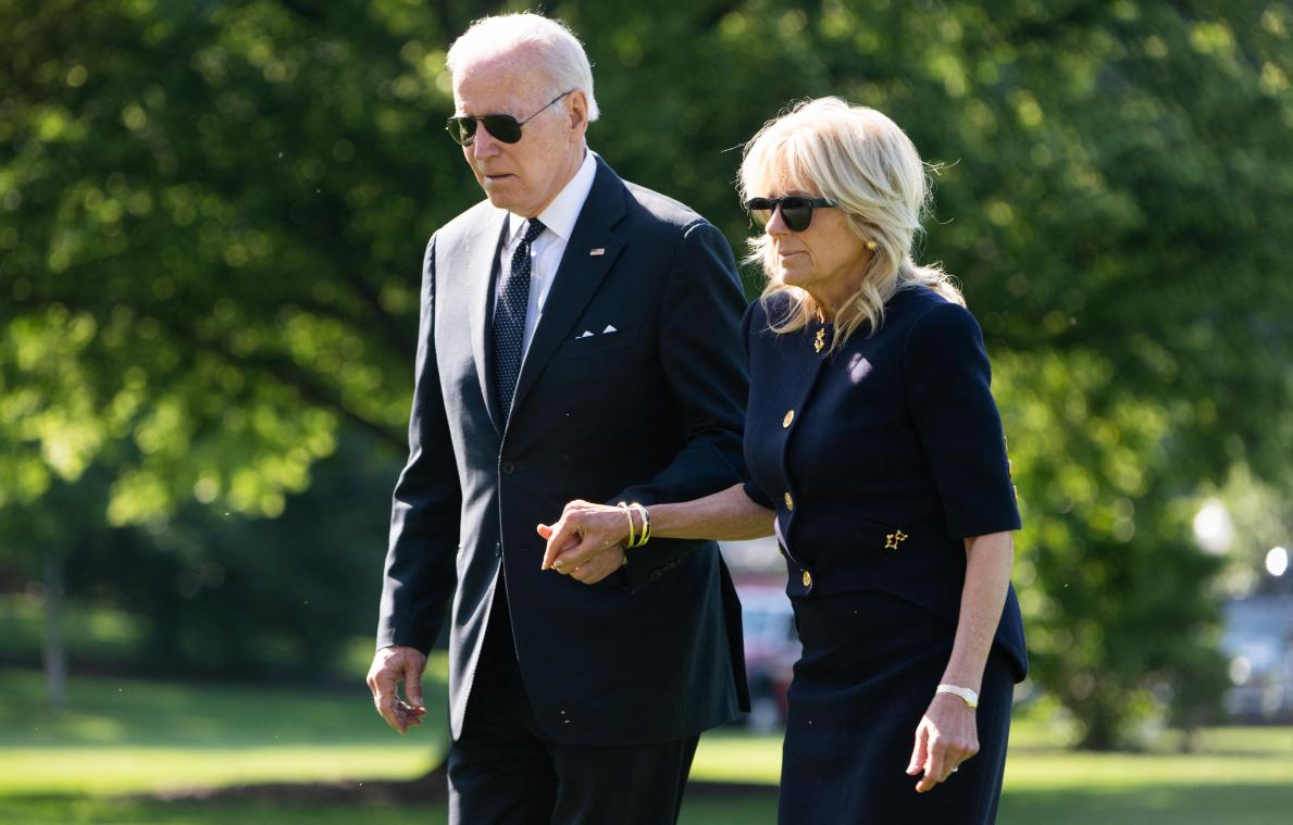 Joe Biden en vrouw Jill zweren bij ‘fexting’: Zo doe je het zonder dat de ruzie uit de hand loopt