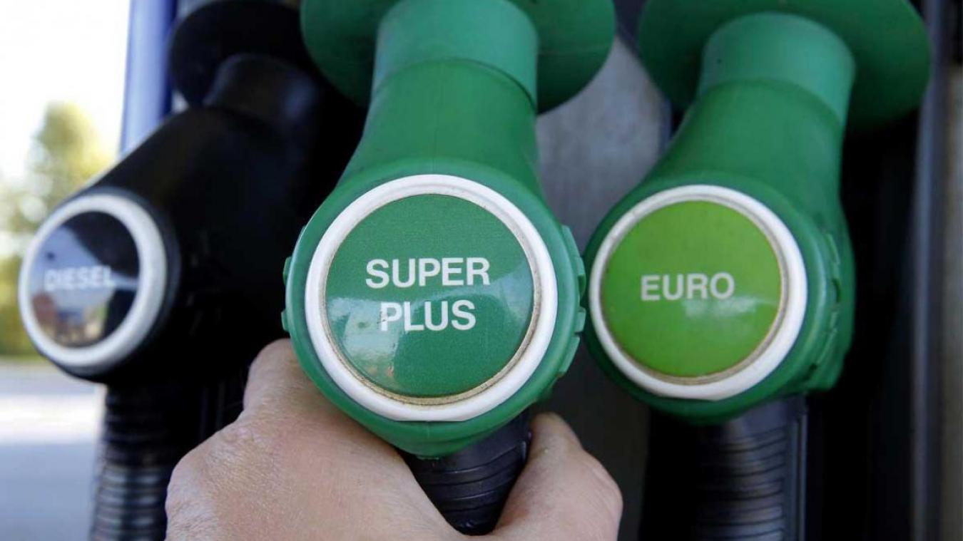 Record benzineprijs opnieuw aangescherpt
