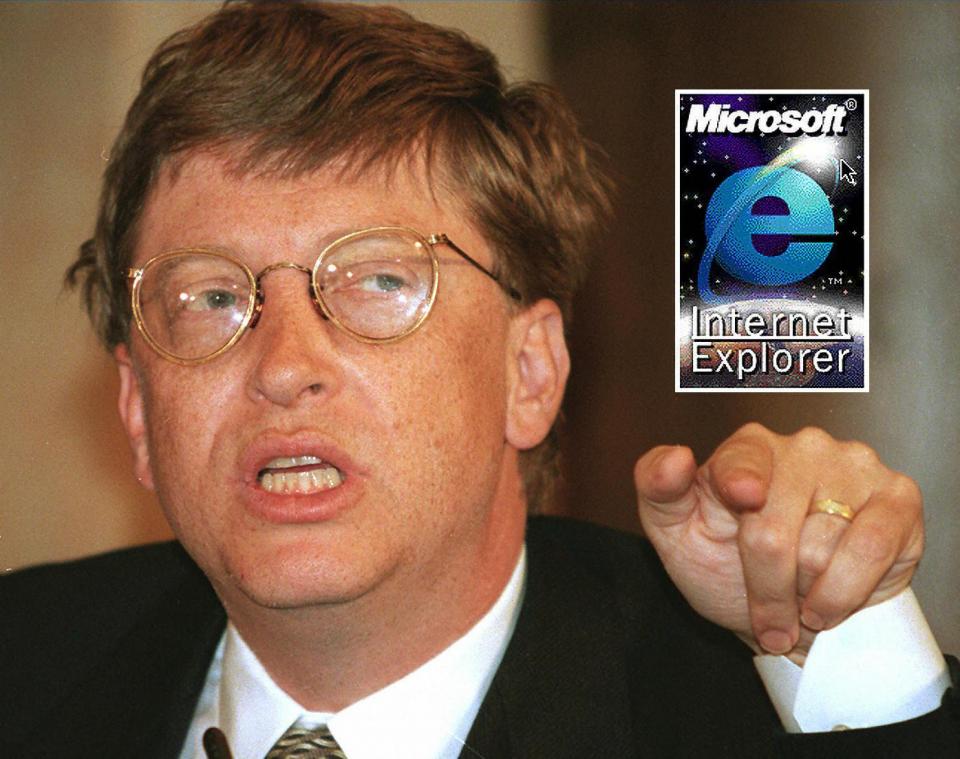 Bill Gates met het logo van Internet Explorer.
