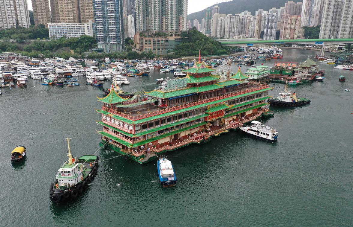 Vermaard drijvend restaurant uit Hongkong op zee gezonken