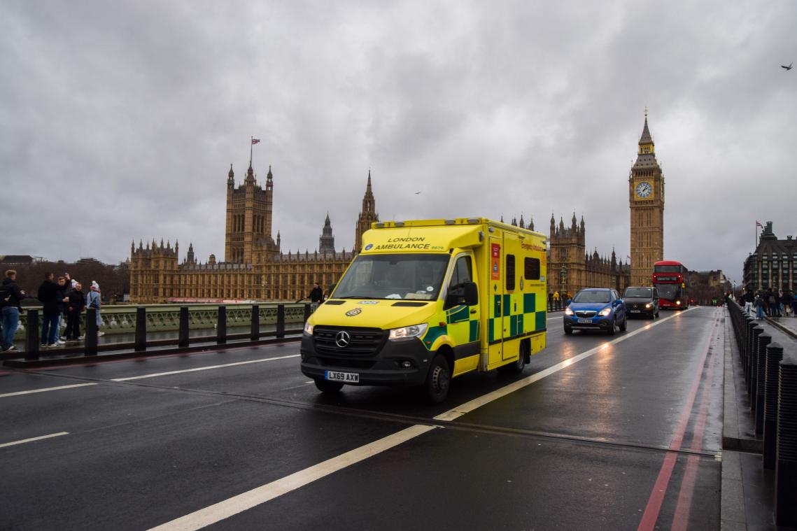Tot 500 doden door vertragingen in Britse gezondheidszorg: «Onwaardige situatie»