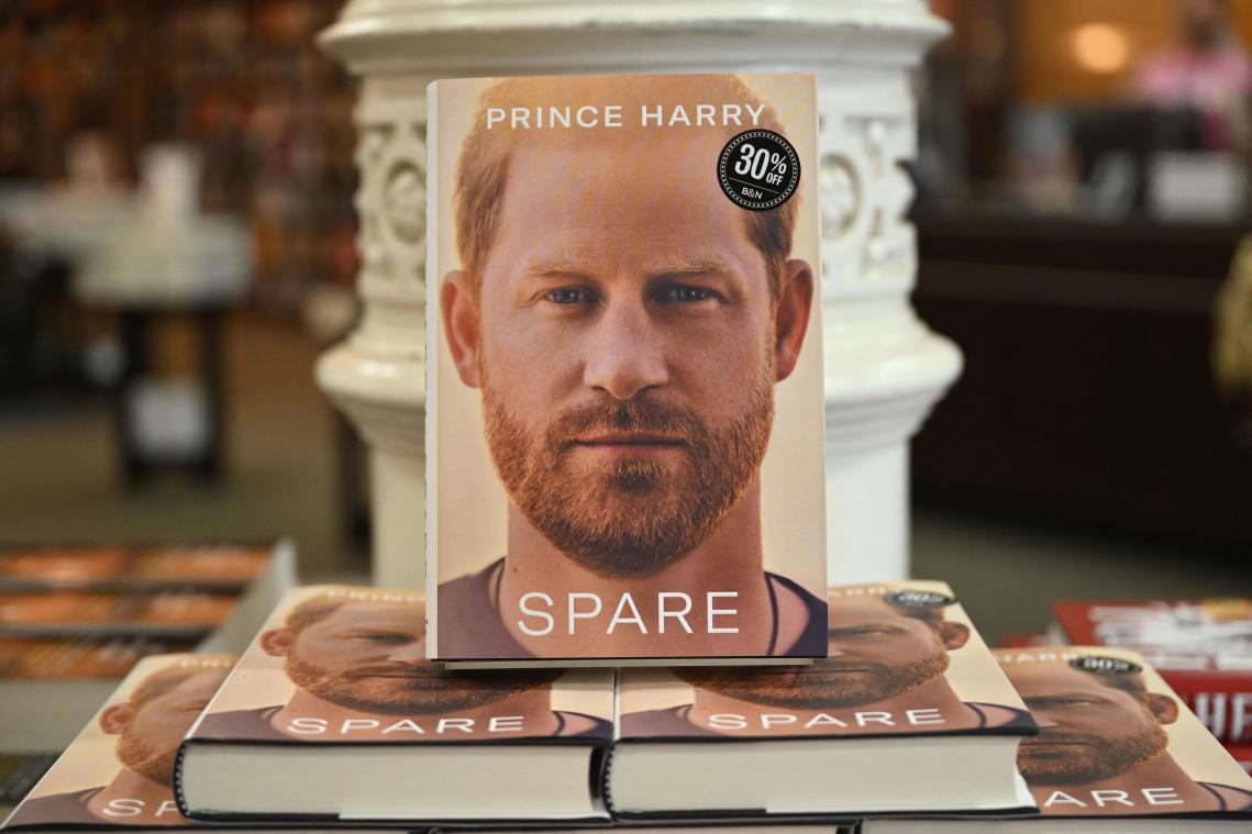 Autobiografie prins Harry gaat aan recordtempo over de toonbank, nu al tweede druk op komst