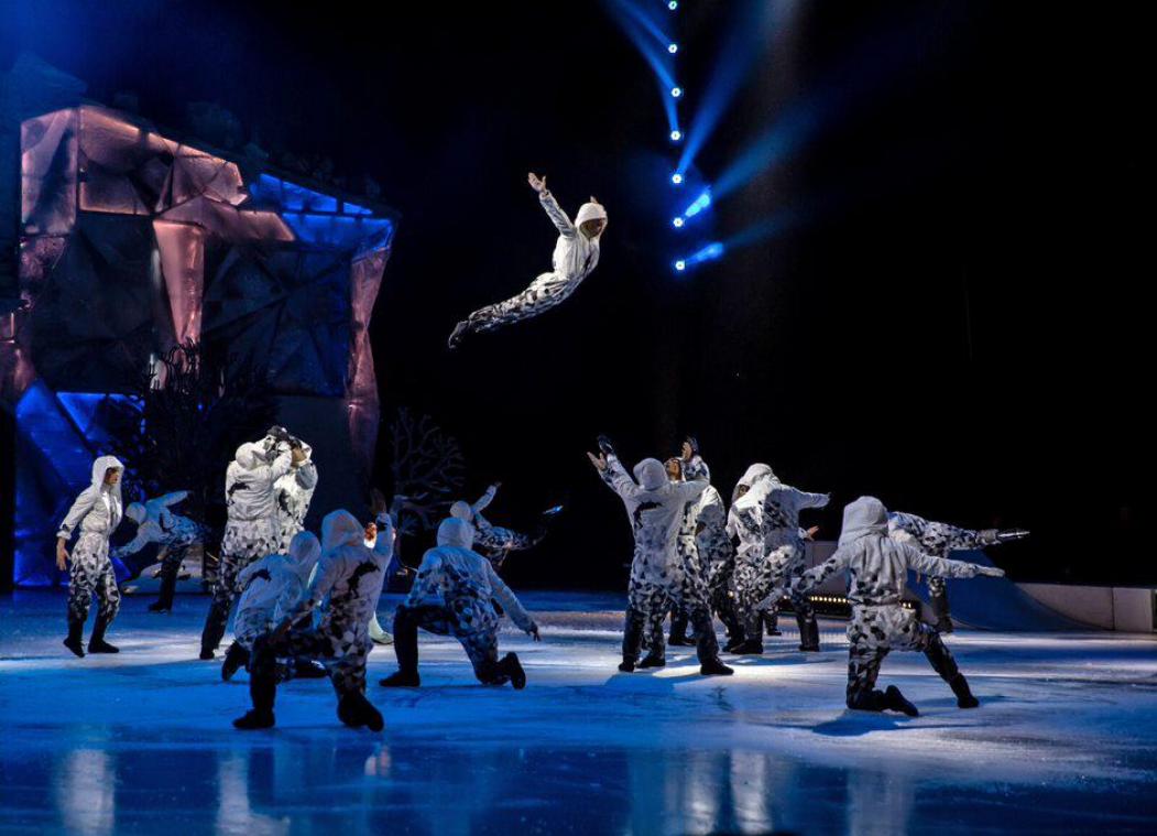 Metro gaat backstage bij ‘Cirque du Soleil: CRYSTAL’: «Op ijs val je net zo hard als op beton» (video)